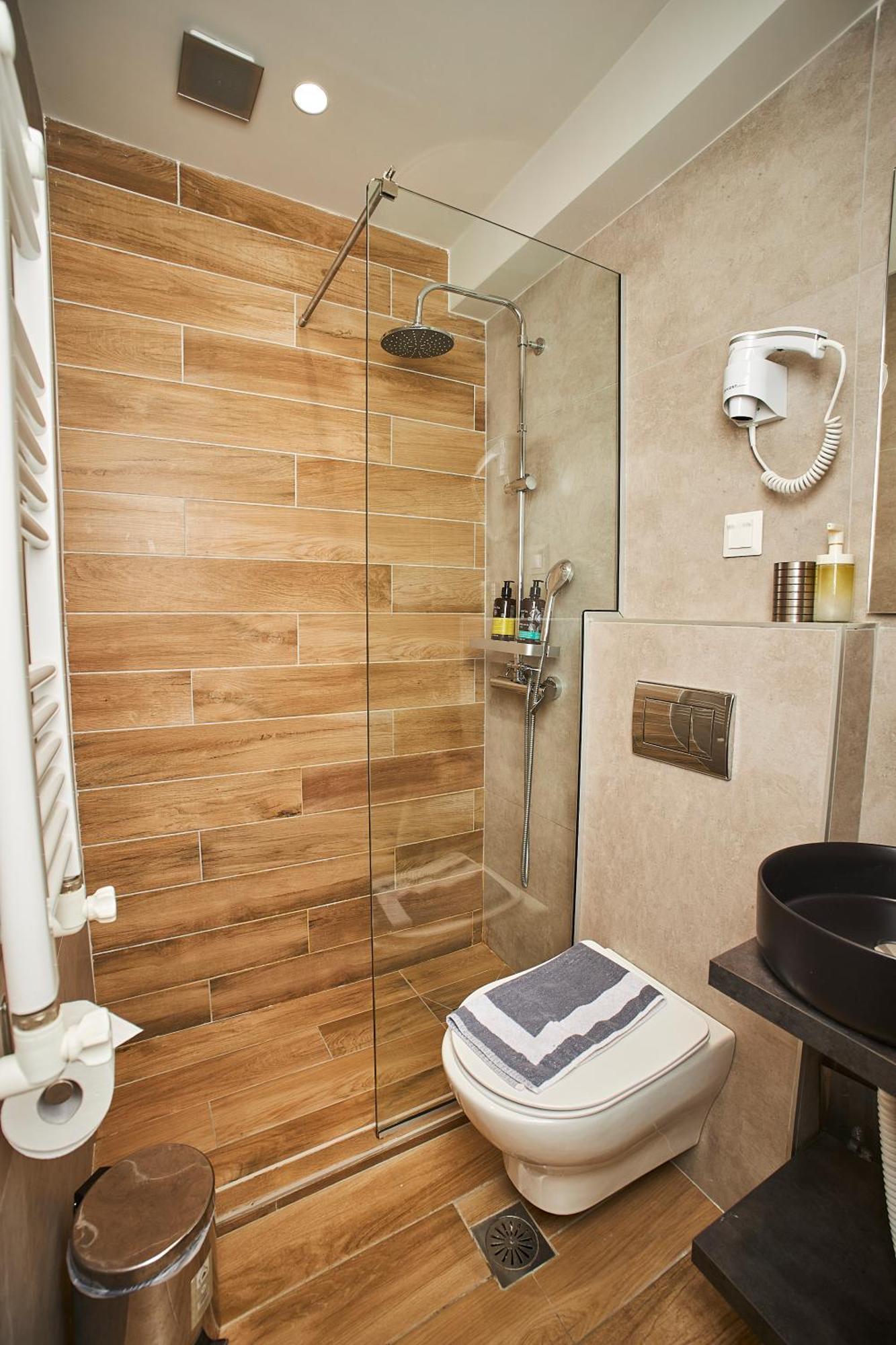 Starlights Wonderful View Apartments By Binobi! เทสซาโลนิกิ ภายนอก รูปภาพ