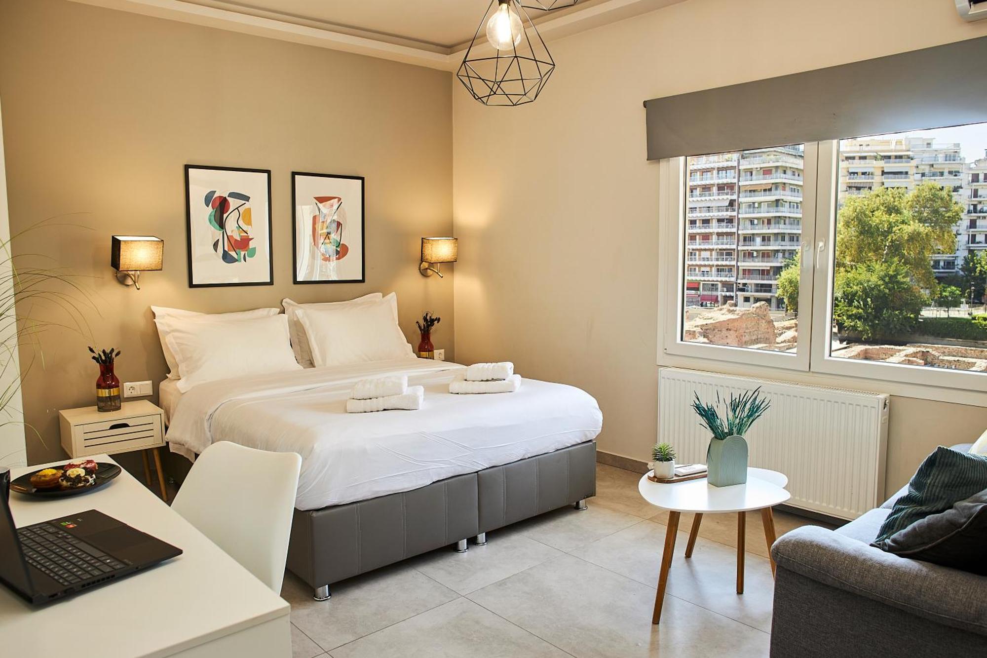 Starlights Wonderful View Apartments By Binobi! เทสซาโลนิกิ ภายนอก รูปภาพ