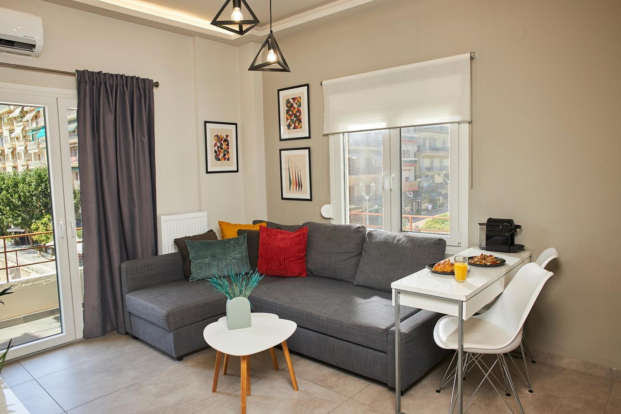 Starlights Wonderful View Apartments By Binobi! เทสซาโลนิกิ ภายนอก รูปภาพ